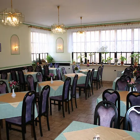 Ea Jasmin Прага