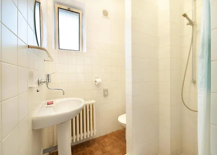 Ea Jasmín 3*