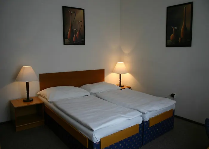 Ea Jasmín 3* Praga